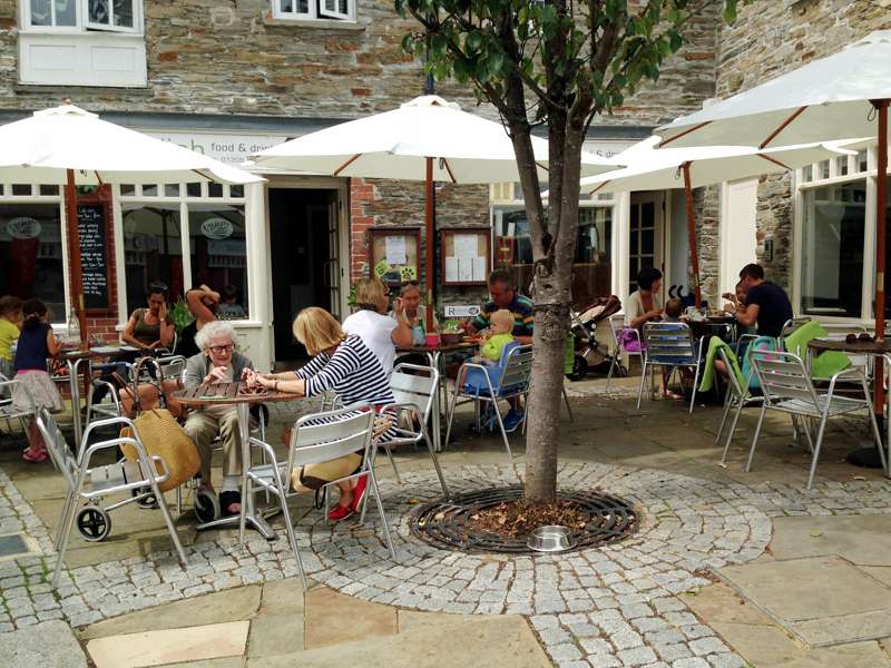 Padstow Holidays and Places to Stay in Padstow I Cool